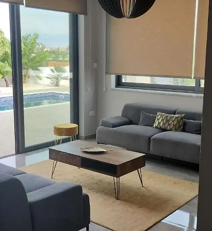 Hanna Panorama Willa Protaras